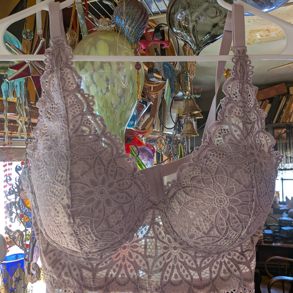 Maidenform Lace Bralette in Soft Lavender